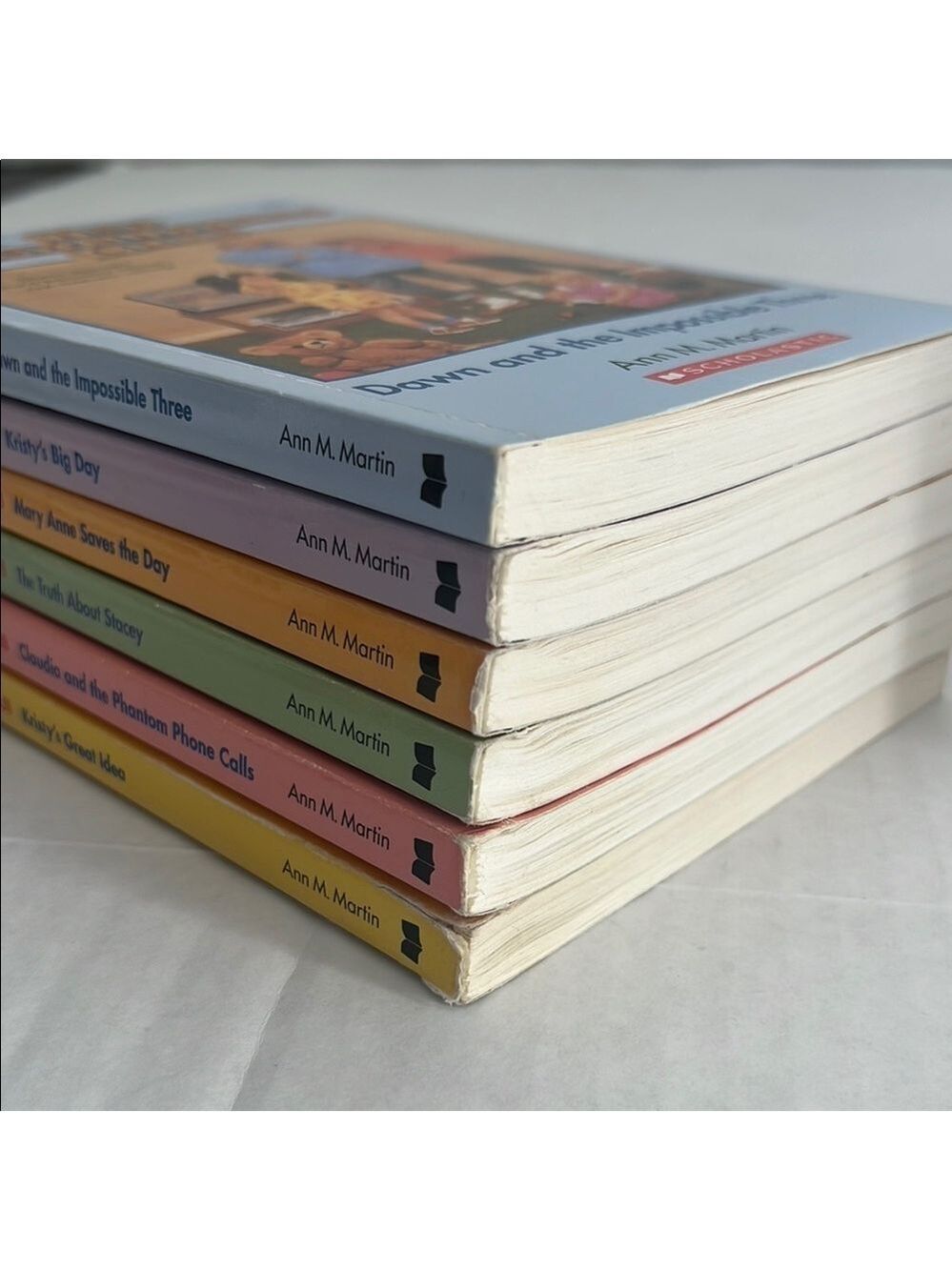 The Baby-Sitters Club Retro Set Books 1-6 Original Covers Collectible Tin Case - Picture 3 of 12